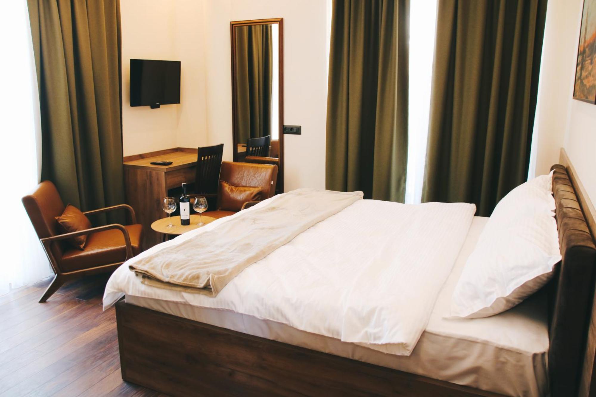 Hotel Rozafa Suhareke Eksteriør billede